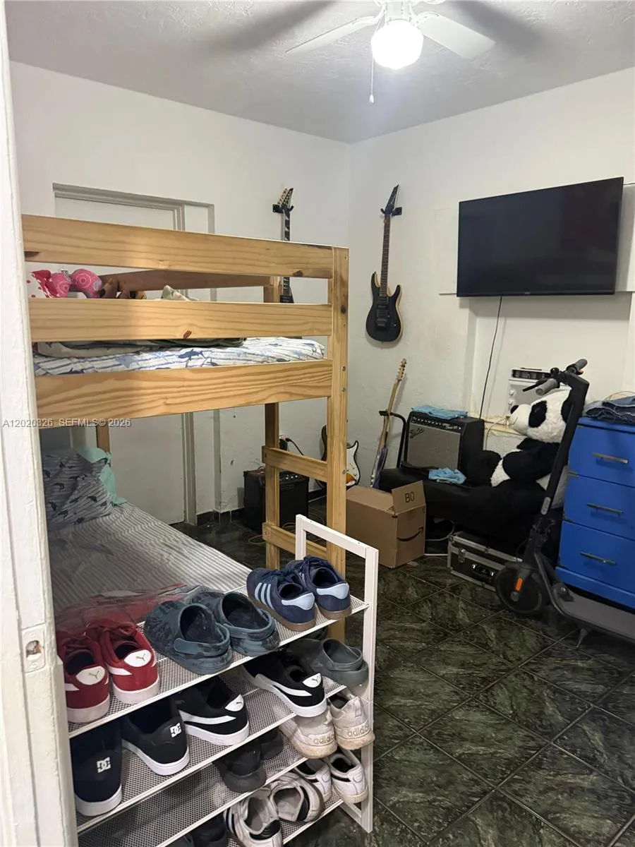 3101 NW 99th St, Miami FL 33147