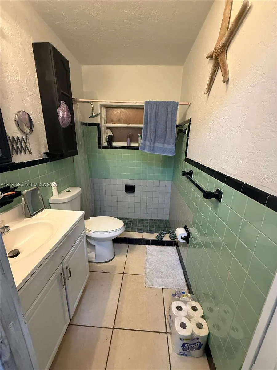3101 NW 99th St, Miami FL 33147