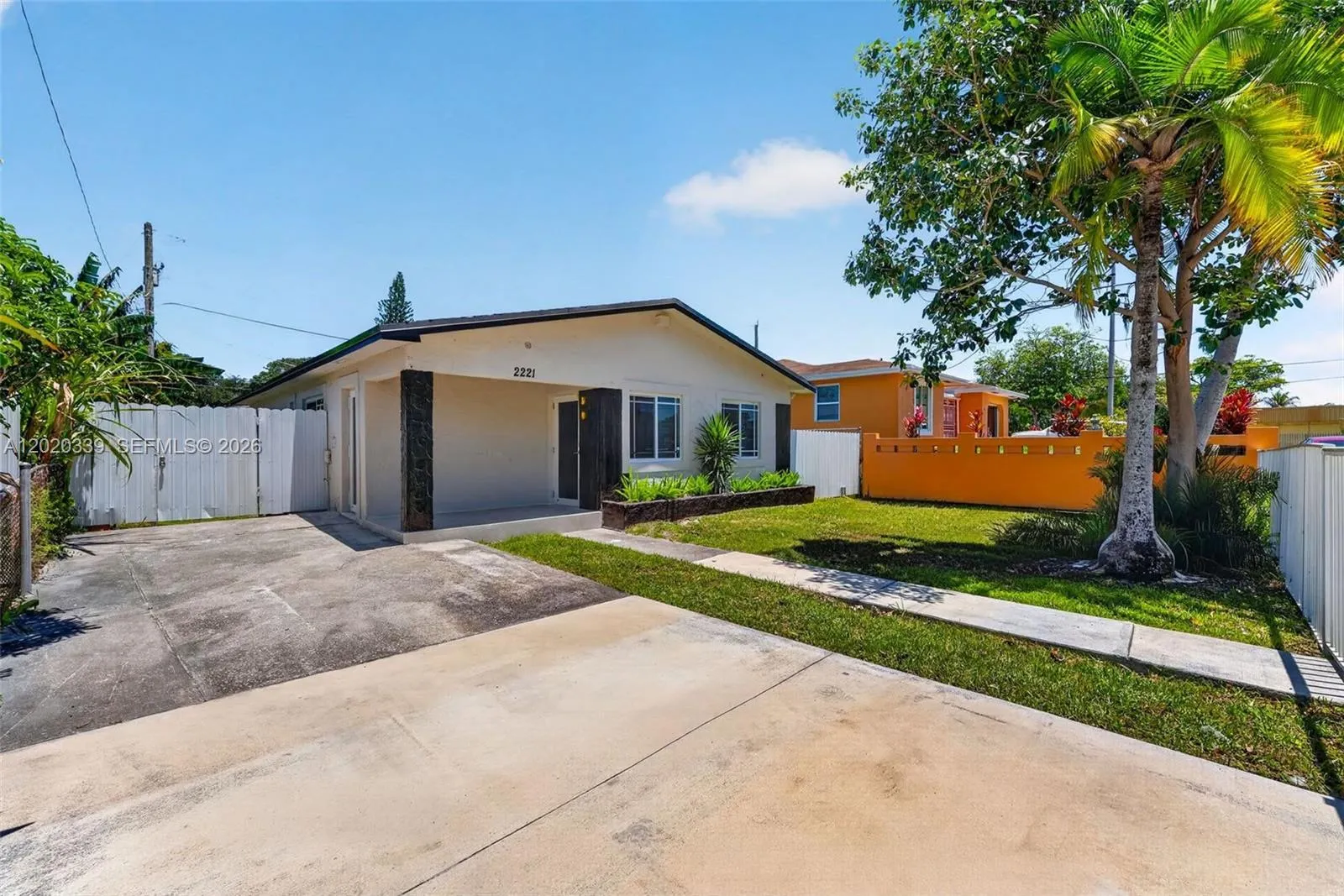 2221 NW 170th St, Miami Gardens FL 33056
