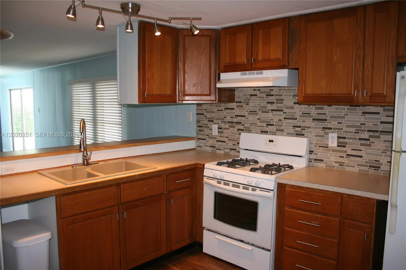 13 Old State Rd, Key Largo FL 33037