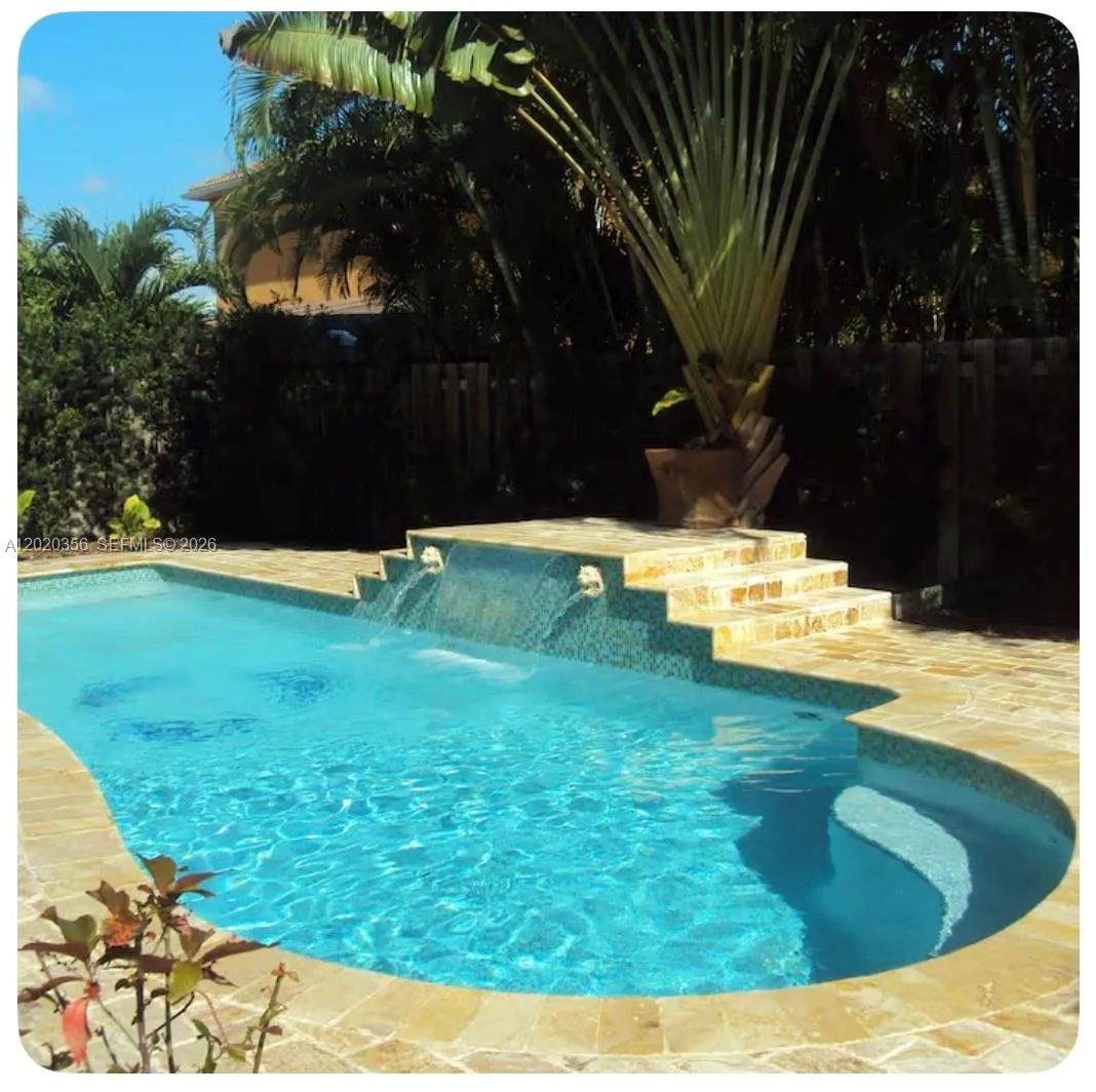 14475 SW 40th St, Miami FL 33175