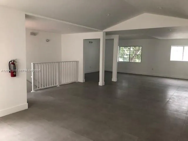 929 Collins Ave # 2A, Miami Beach FL 33139