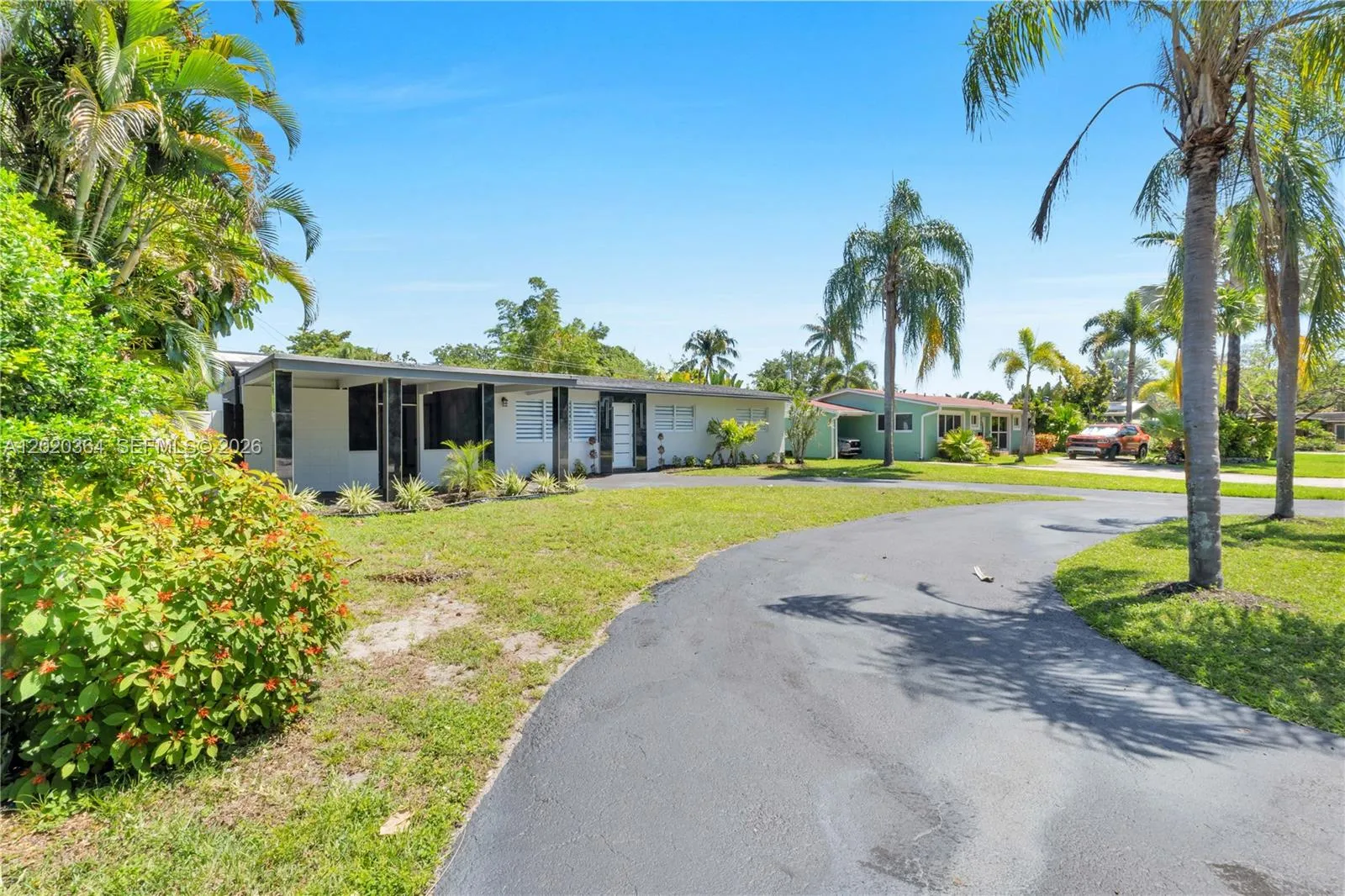 317 NW 27th St, Wilton Manors FL 33311