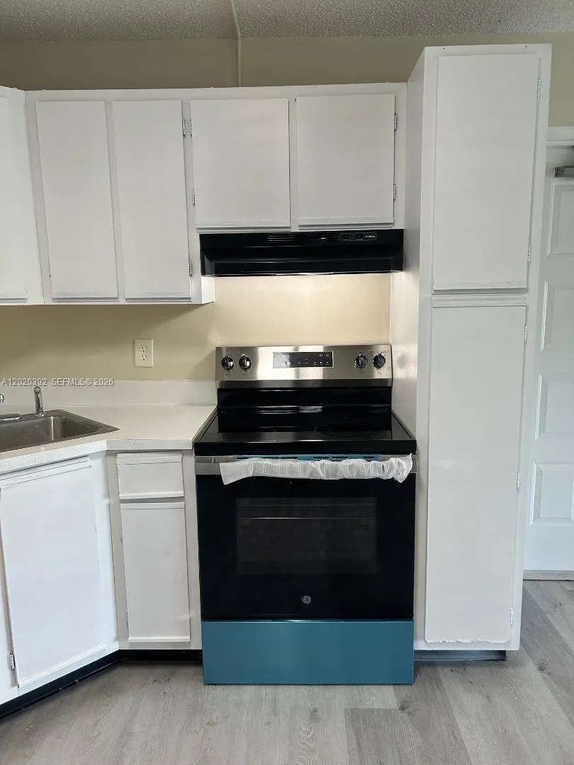 1106 Green Pine Blvd # E3, West Palm Beach FL 33409