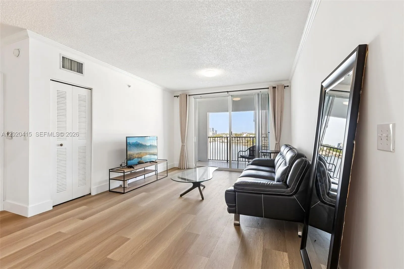 17150 N Bay Rd # 2808, Sunny Isles Beach FL 33160