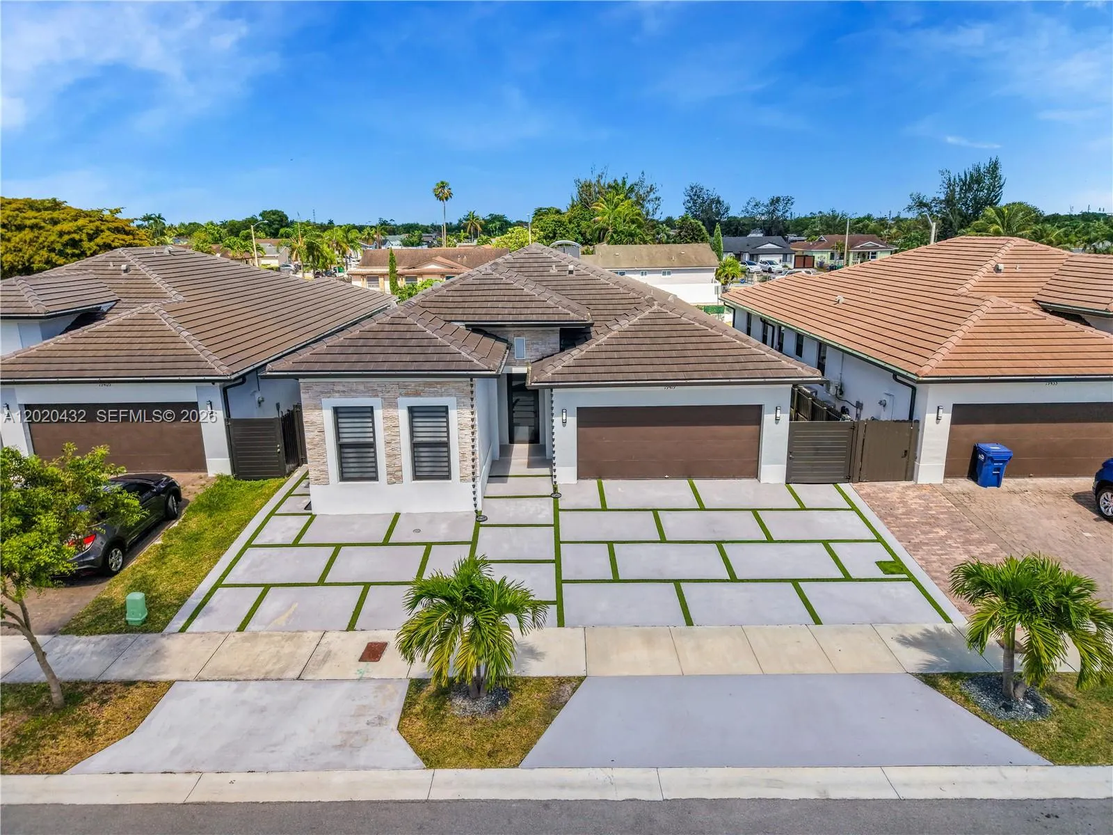 19419 SW 124th Ct, Miami FL 33177