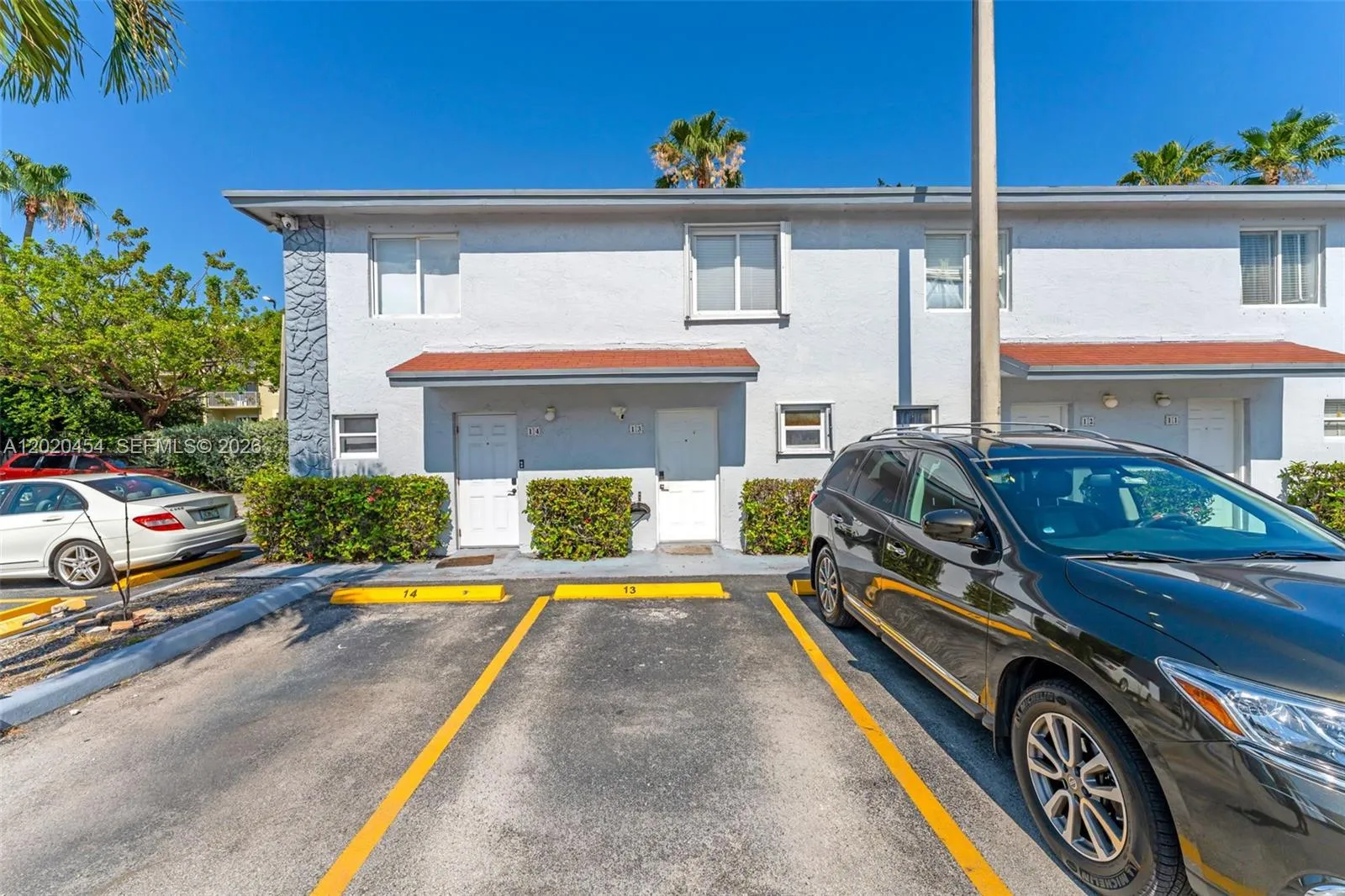 8025 NW 8th St # 13, Miami FL 33126