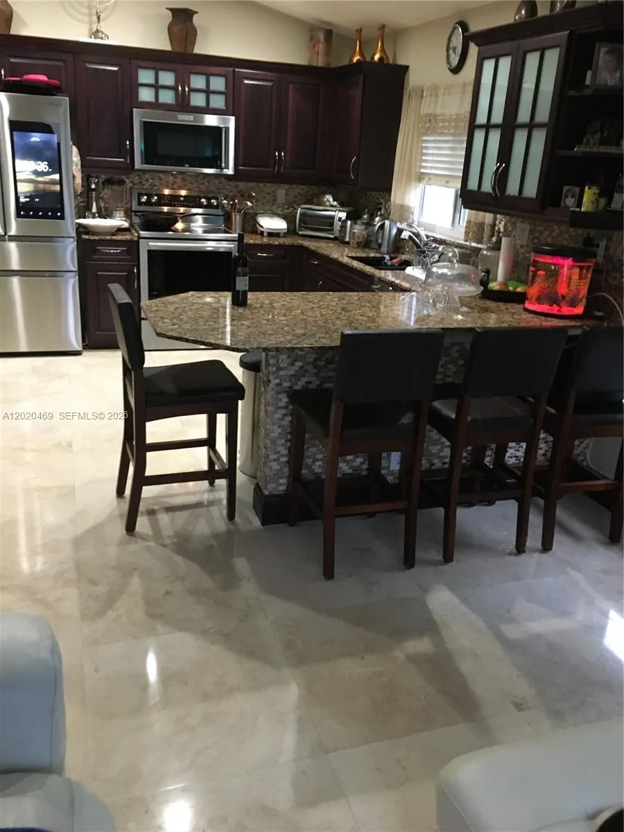 5032 SW 34th Ter, Hollywood FL 33312
