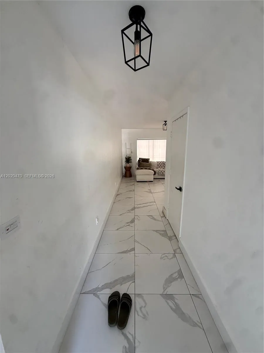 7443 Twin Sabal Dr, Miami Lakes FL 33014