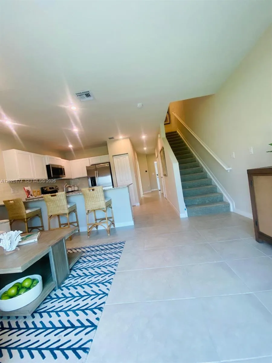 440 NW 11th Ave # 1, Florida City FL 33034