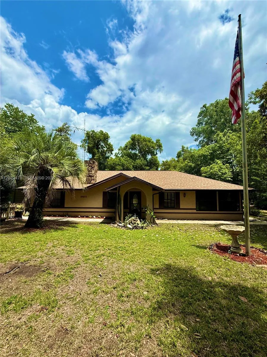 3 bedroom 2 bath for sale at 13167 SE 39th CT, Other City - In The State Of Florida FL 34420