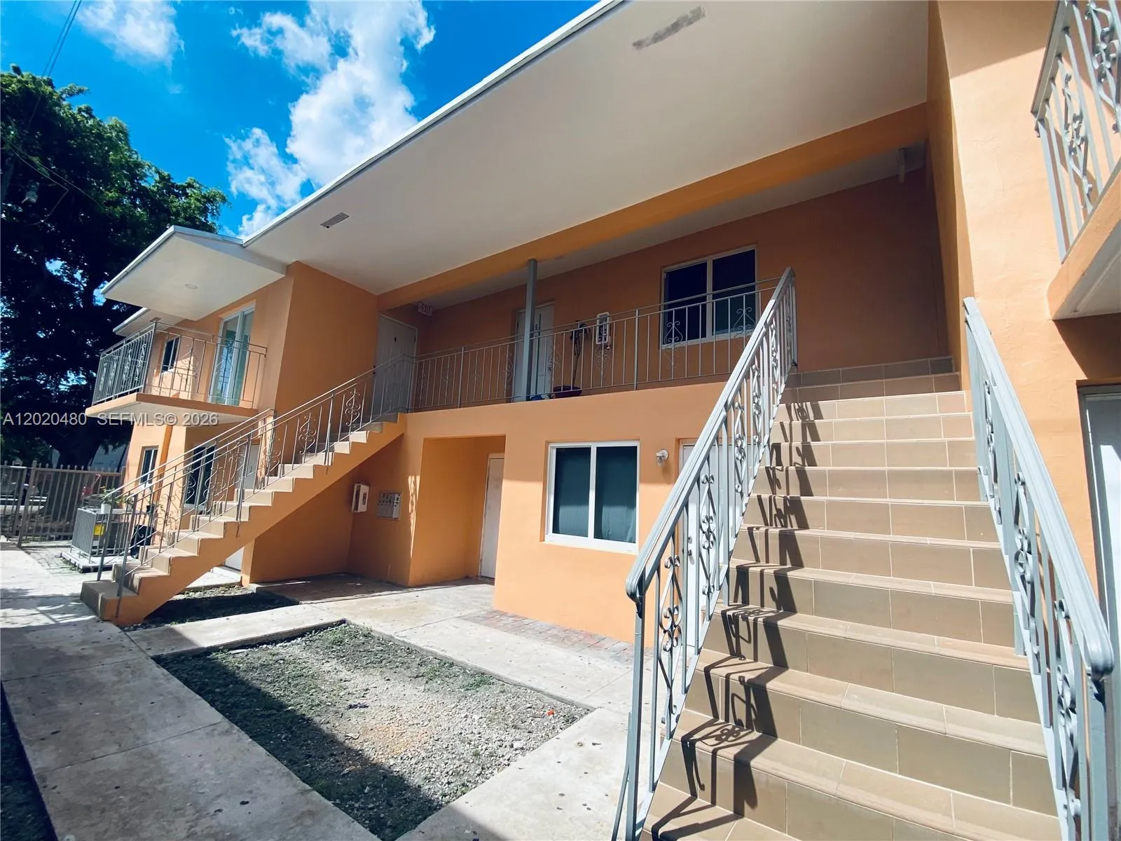 1121 NW 4  ST, Miami FL 33128