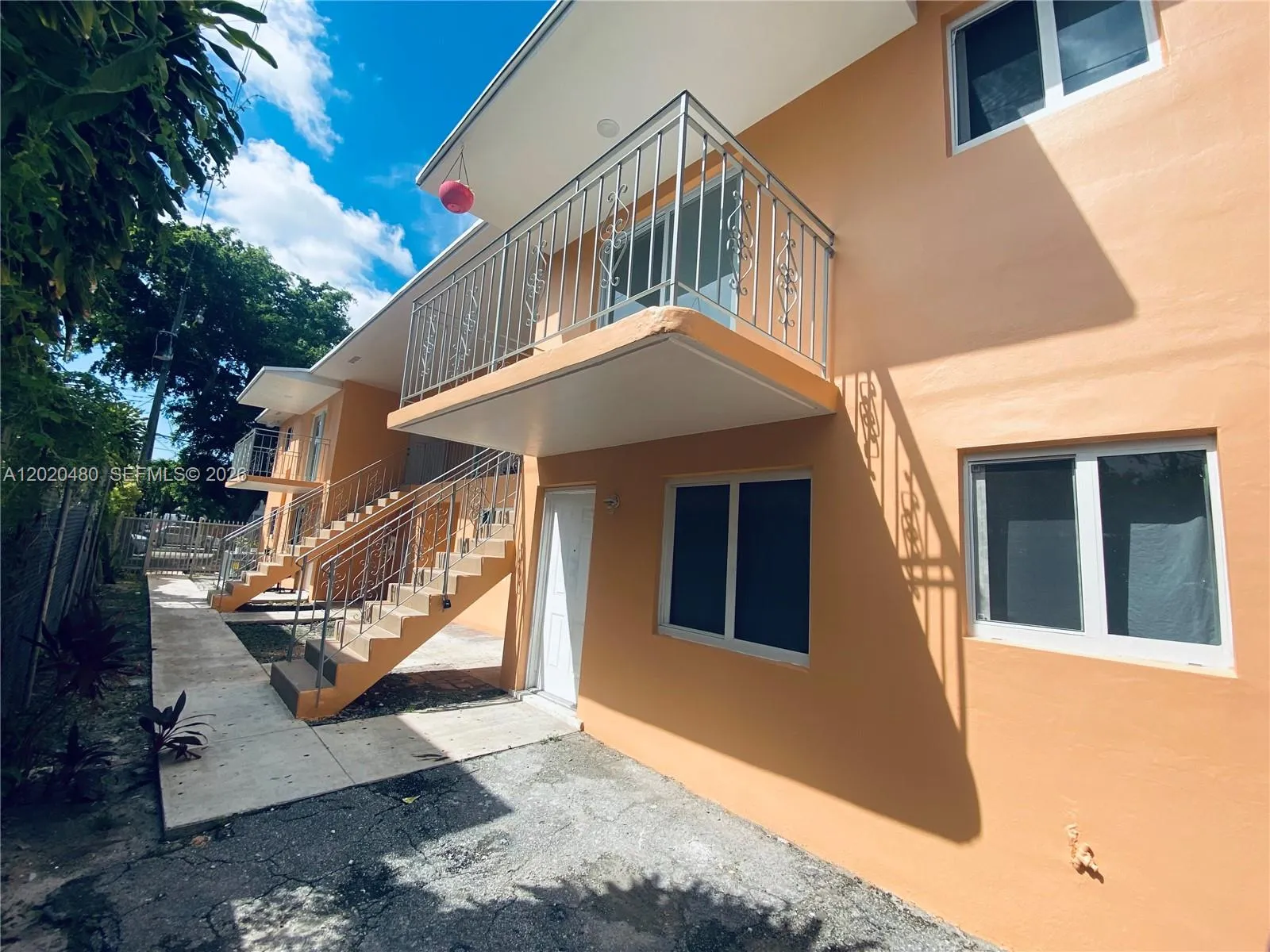 1121 NW 4  ST, Miami FL 33128
