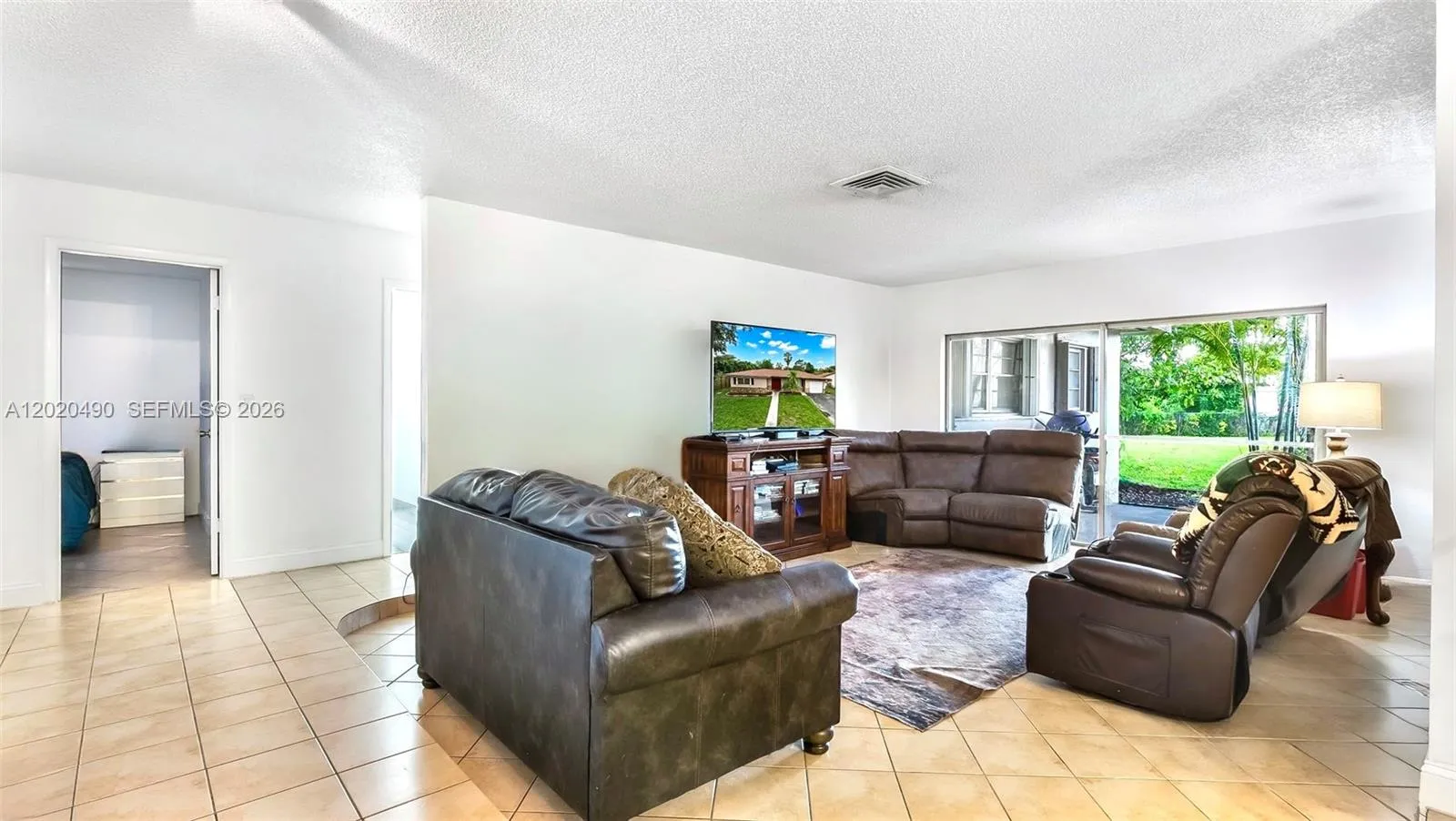 500 NW 96th Ter, Pembroke Pines FL 33024