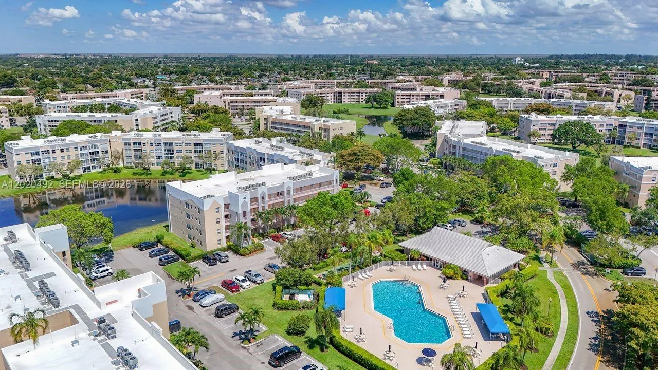 2 bedroom 2 bath for sale at 10208 NW 24th Pl # 203, Sunrise FL 33322