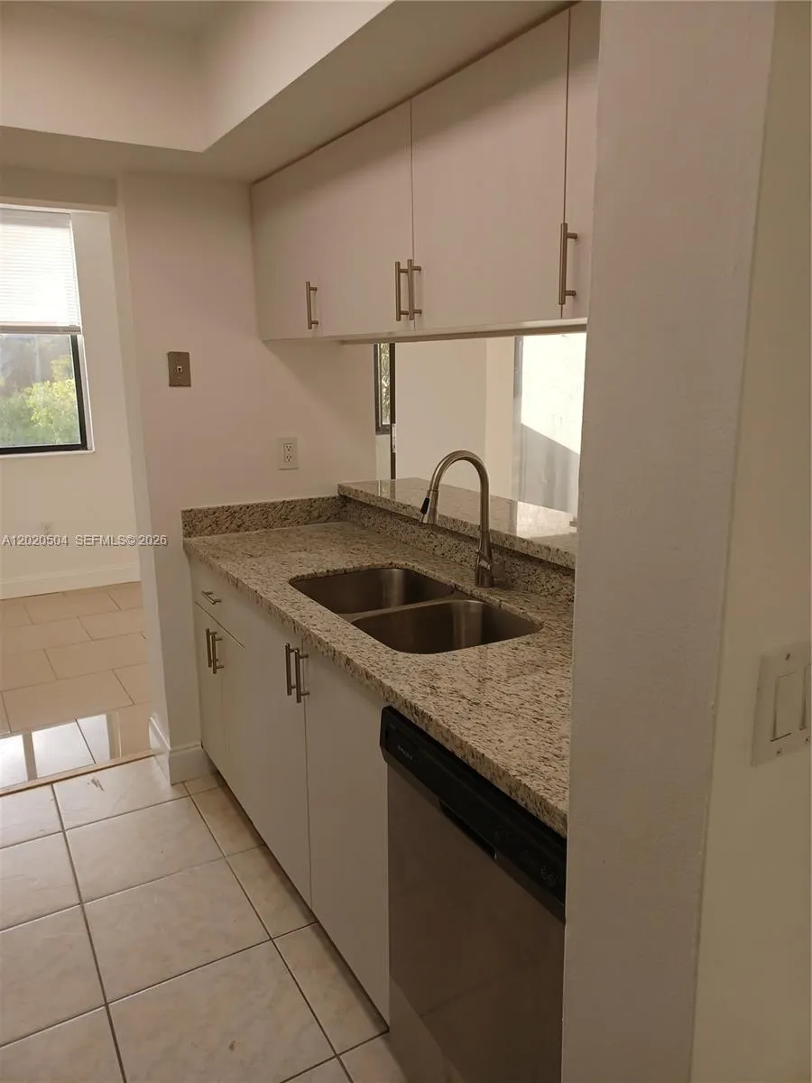 8275 SW 152nd Ave # 416, Miami FL 33193