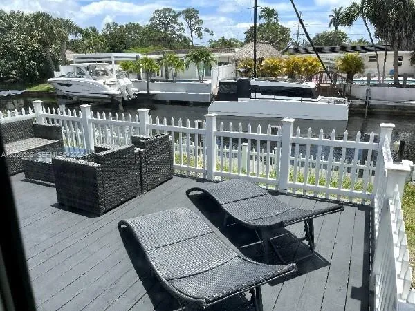 2430 Key Largo Ln # 0, Fort Lauderdale FL 33312