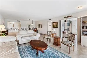 3800 Oaks Clubhouse Dr # 307, Pompano Beach FL 33069
