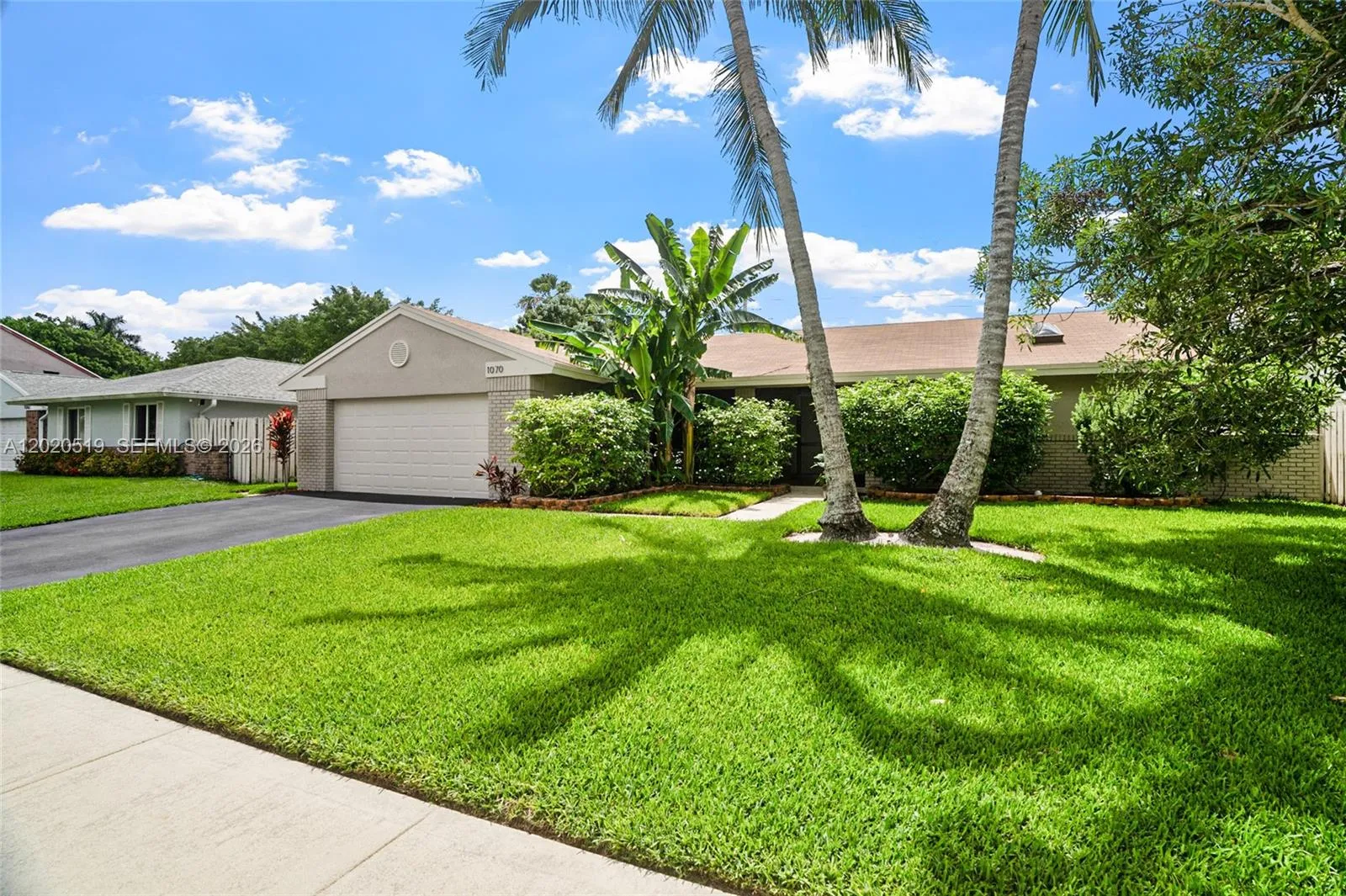 1070 Cedar Creek Way, Davie FL 33325