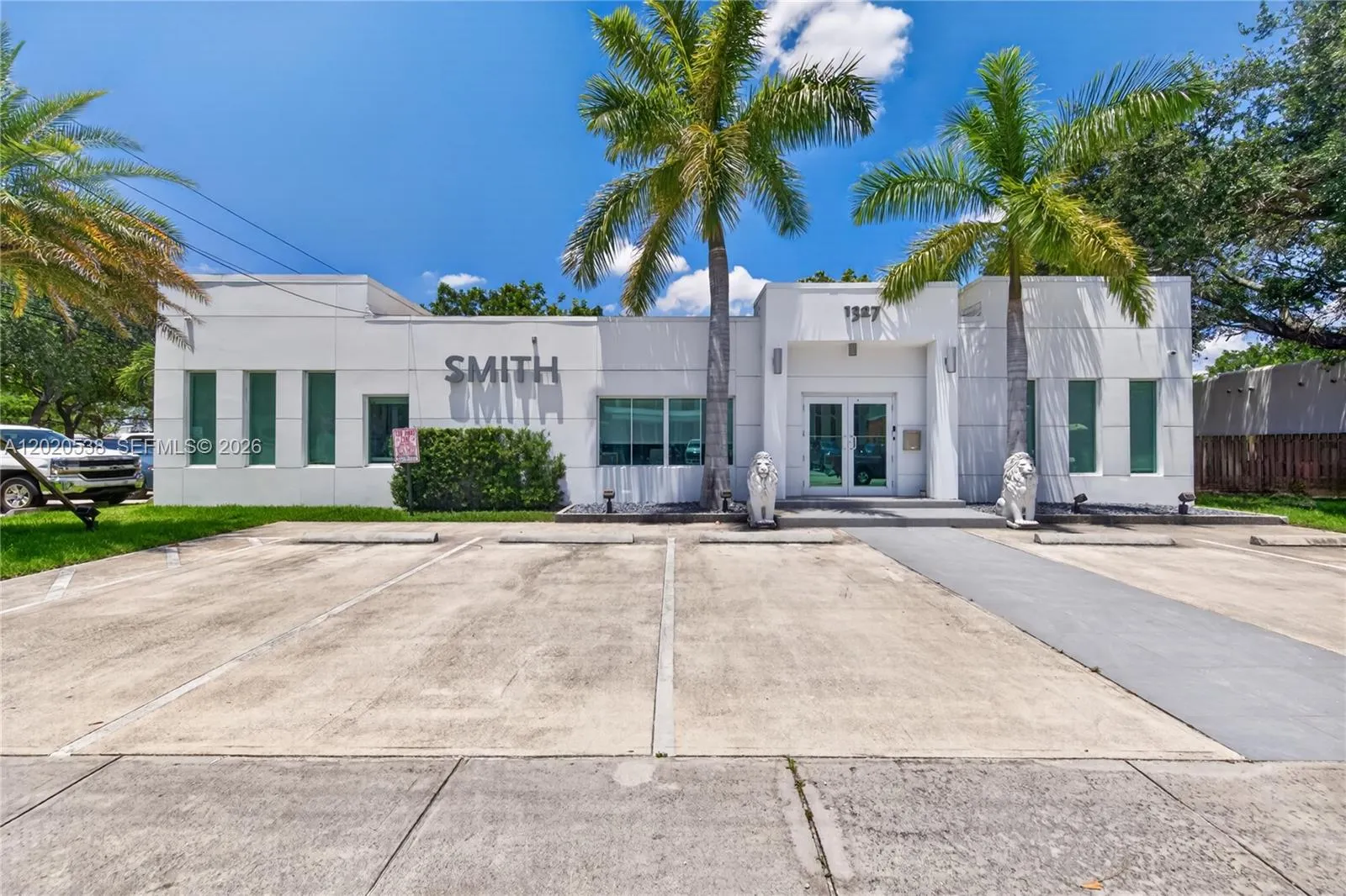 for sale at 1327 SE 2nd Ave, Fort Lauderdale FL 33316