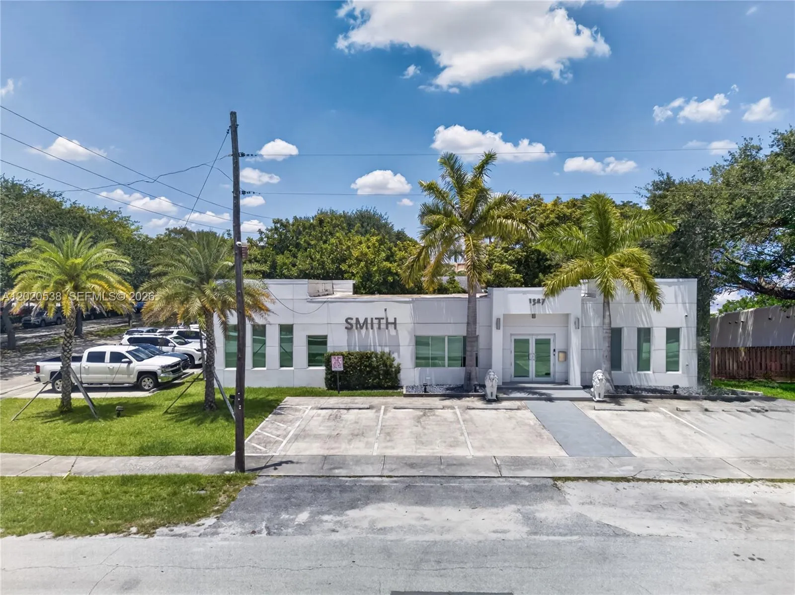 1327 SE 2nd Ave, Fort Lauderdale FL 33316