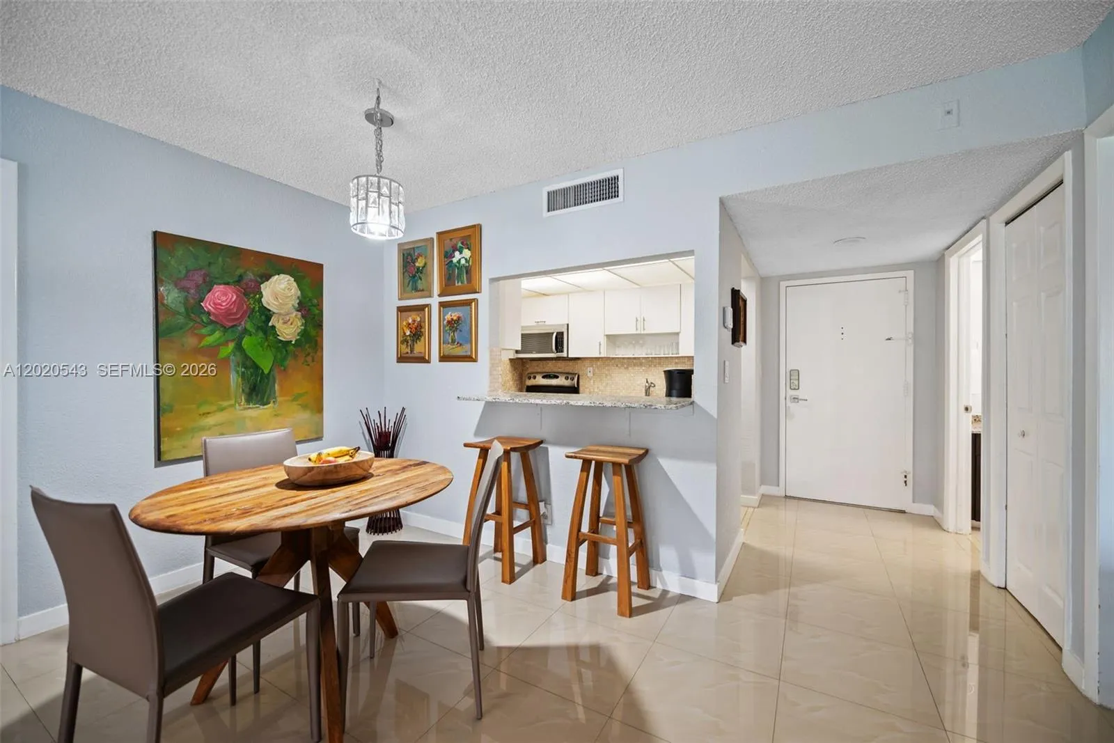 200 Lakeview Dr # 113, Weston FL 33326