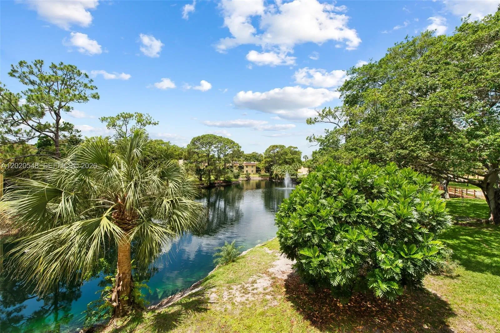 2 bedroom 2 bath for sale at 918 SW 9th Street Cir # 204, Boca Raton FL 33486