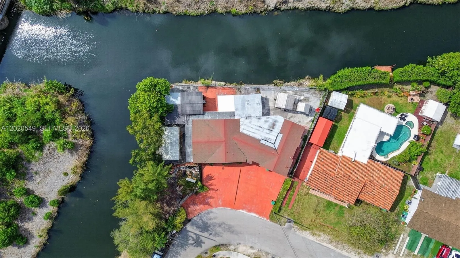 7100 NW 1st Ter, Miami FL 33126