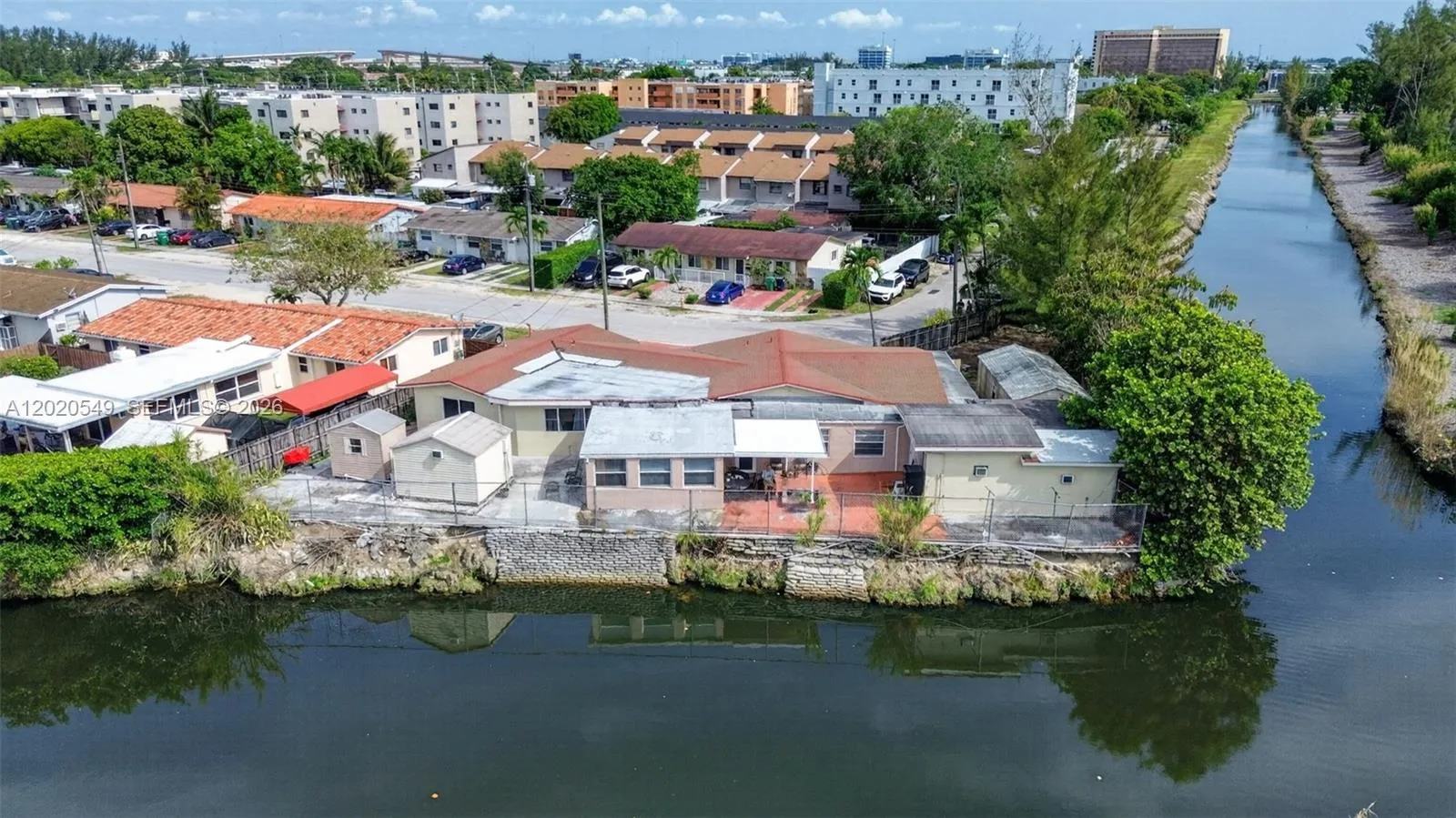 7100 NW 1st Ter, Miami FL 33126