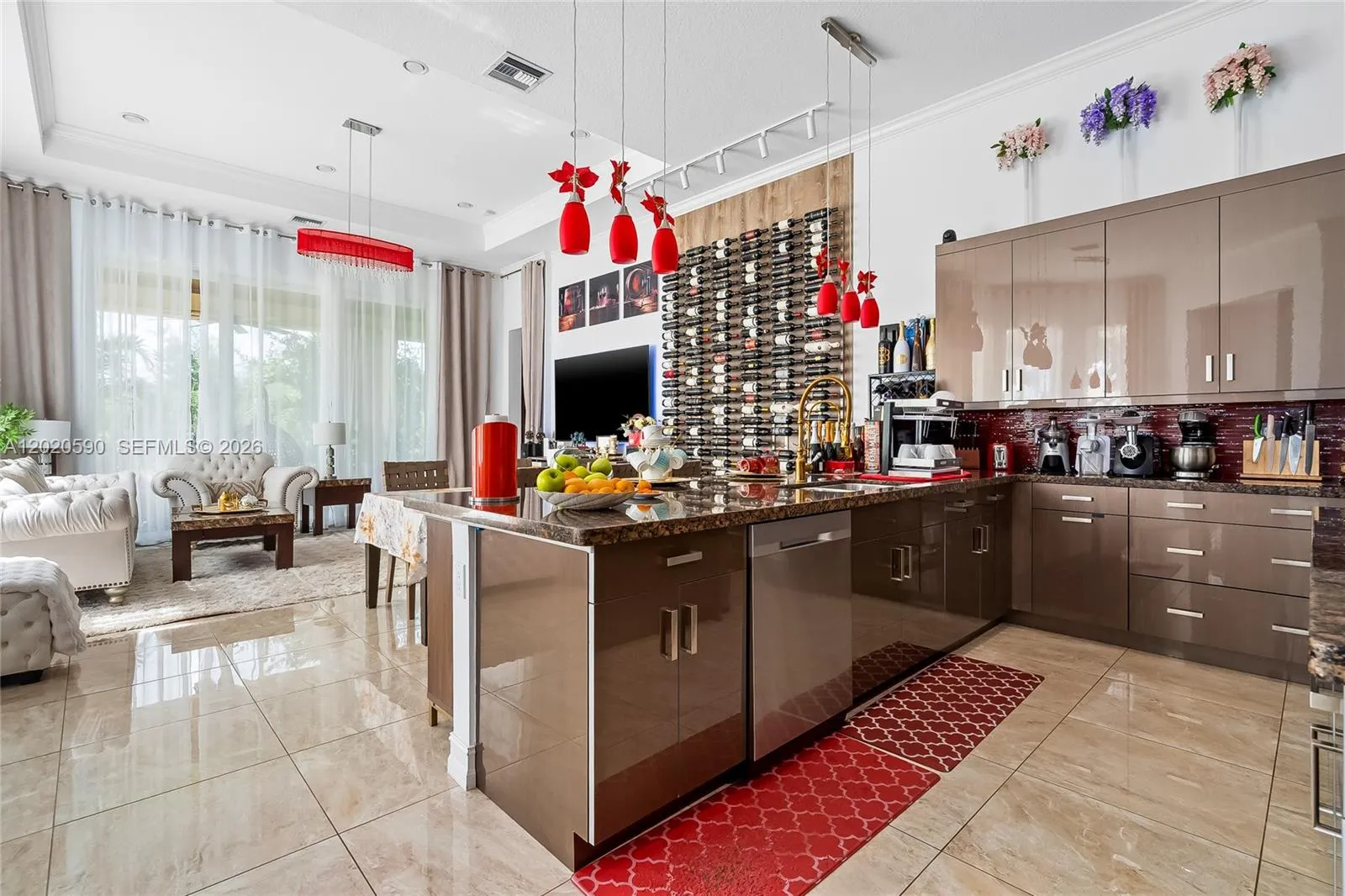 5703 N Sterling Ranch Dr, Davie FL 33314