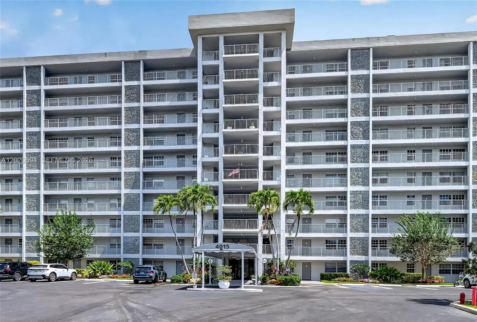 3 bedroom 2 bath for sale at 4015 W Palm Aire Dr # 502, Pompano Beach FL 33069