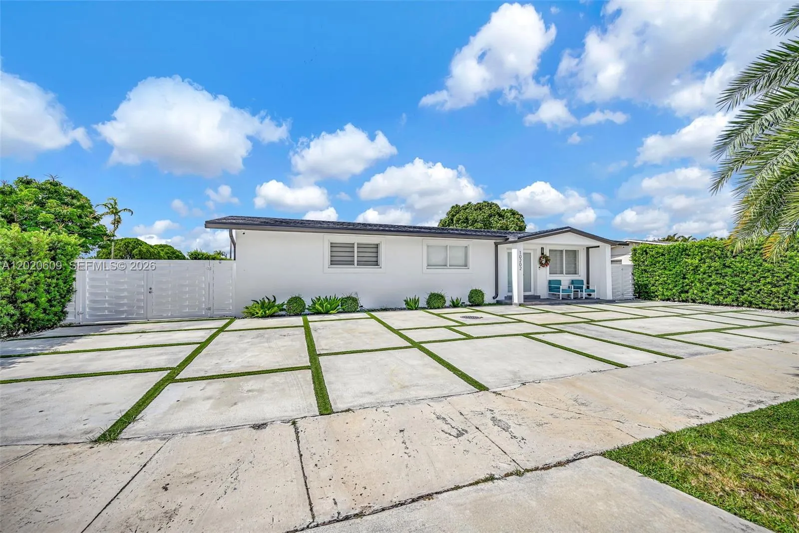 10202 SW 33rd St, Miami FL 33165