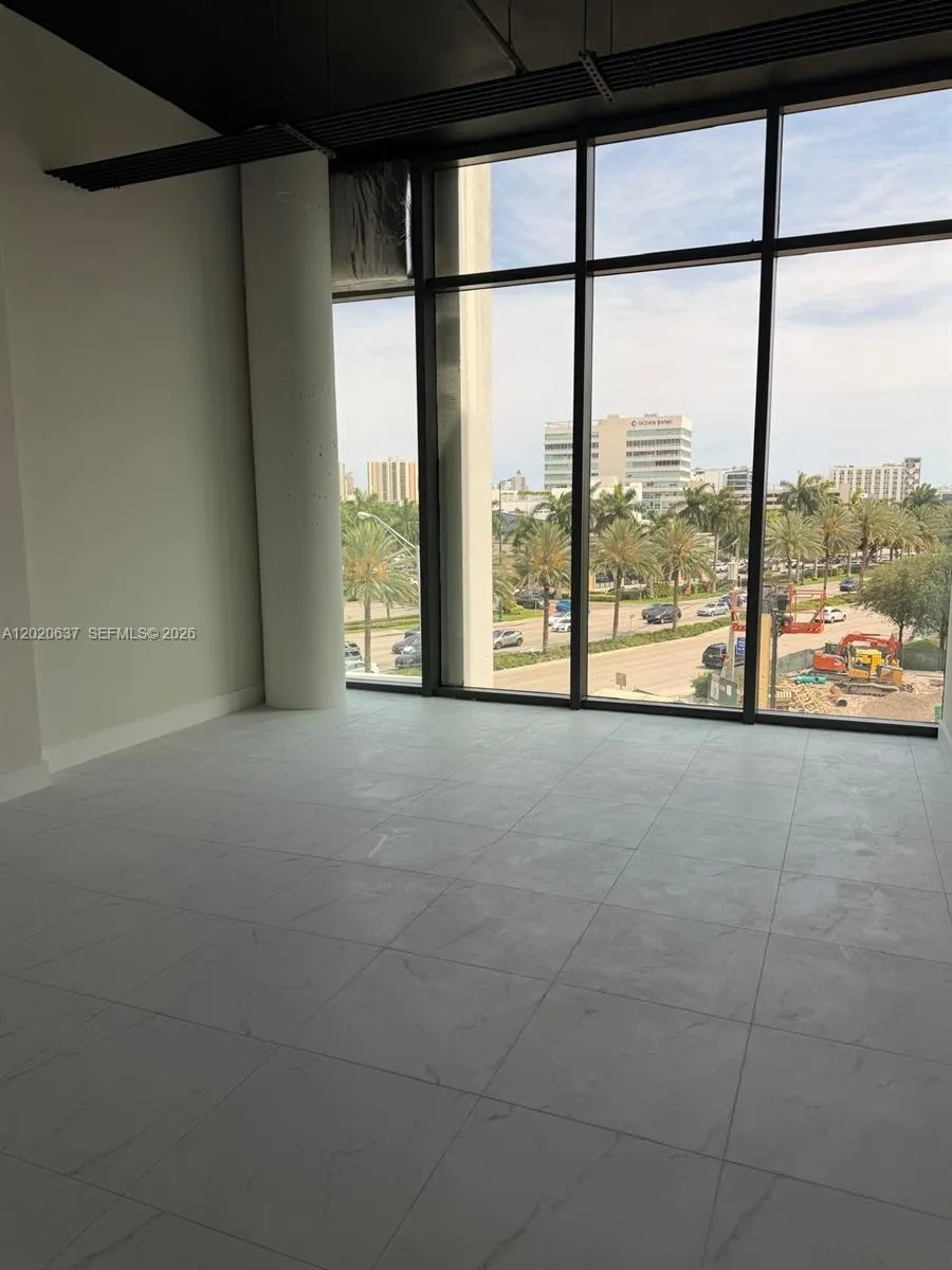 for sale at 21290 Biscayne Blvd # 310, Aventura FL 33180