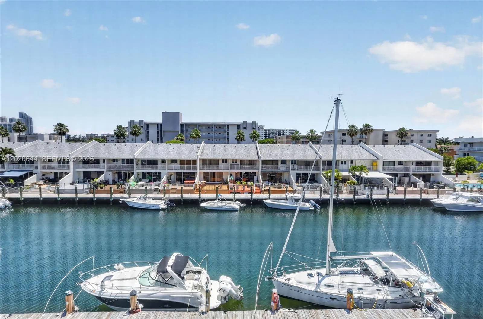 3550 NE 169th St # 407, North Miami Beach FL 33160