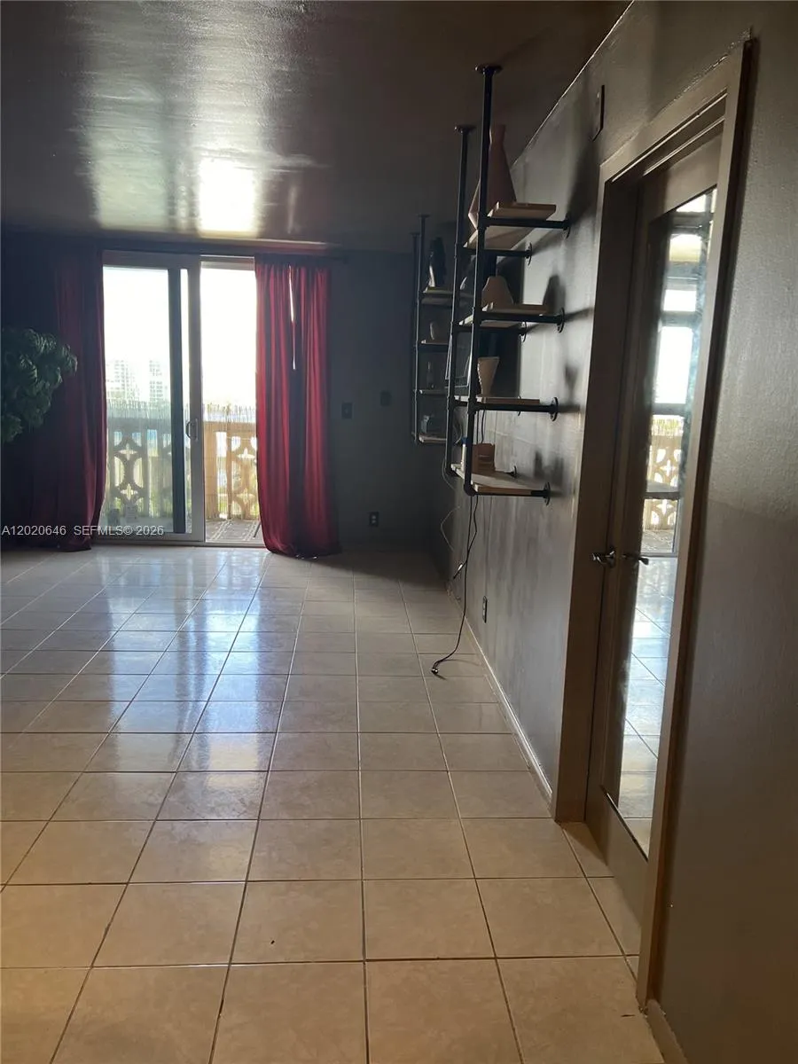 1817 S Ocean Dr # 718, Hallandale Beach FL 33009