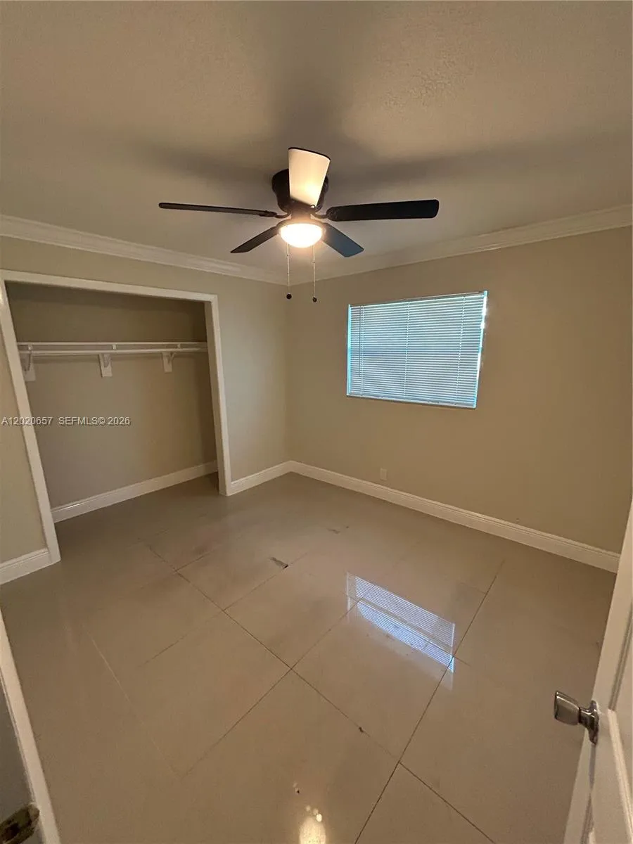 6701 SW 7th Pl, North Lauderdale FL 33068