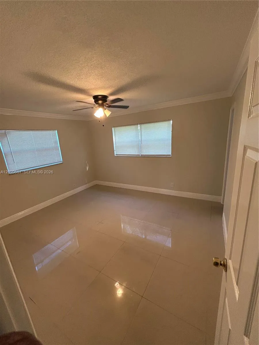 6701 SW 7th Pl, North Lauderdale FL 33068