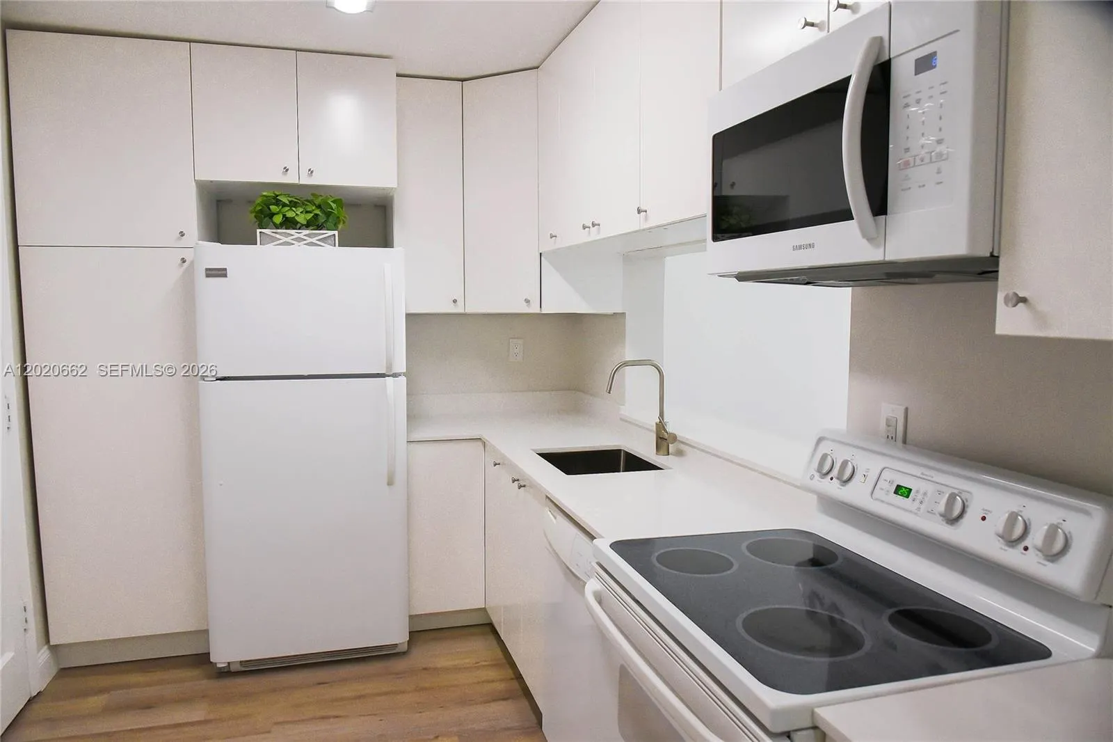 9611 SW 77th Ave # 206A, Miami FL 33156