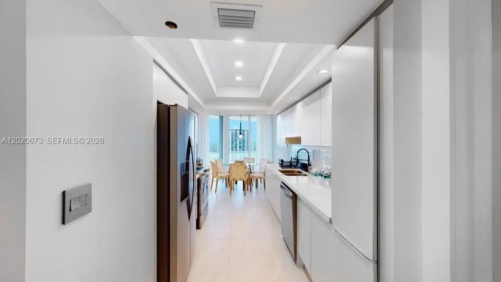 7000 Island Blvd # 1808, Aventura FL 33160