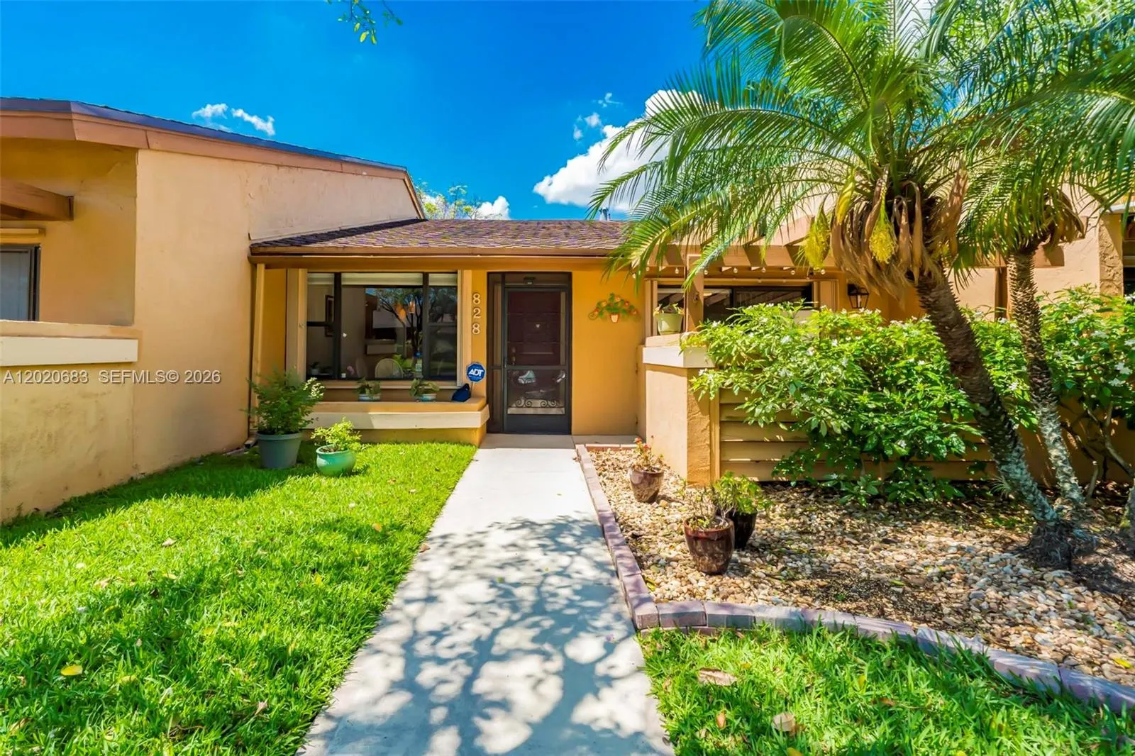 2 bedroom 2 bath for sale at 828 NW 79th Ter, Plantation FL 33324