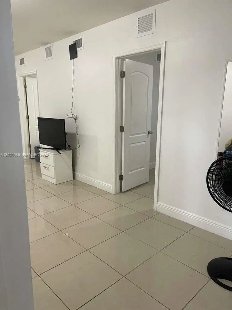 3810 SW 29th St # 3810, Miami FL 33134