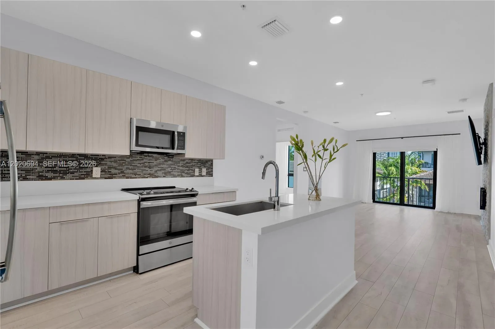 4740 NW 84th Ct # 38, Doral FL 33166