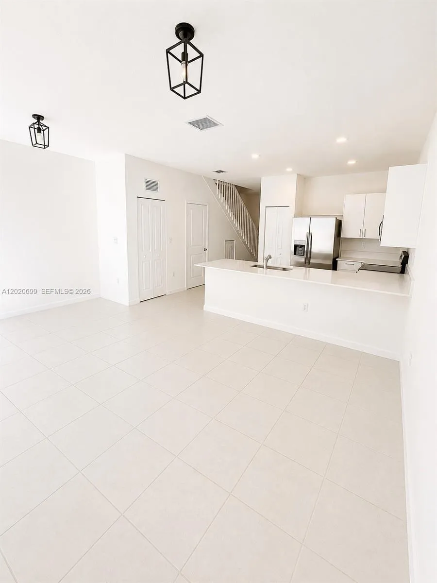 2840 SE 26th Ter, Homestead FL 33035