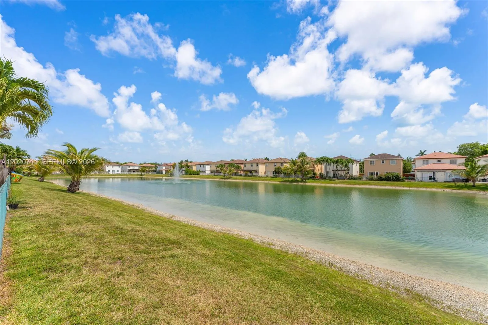 11318 NW 44th Ter, Doral FL 33178