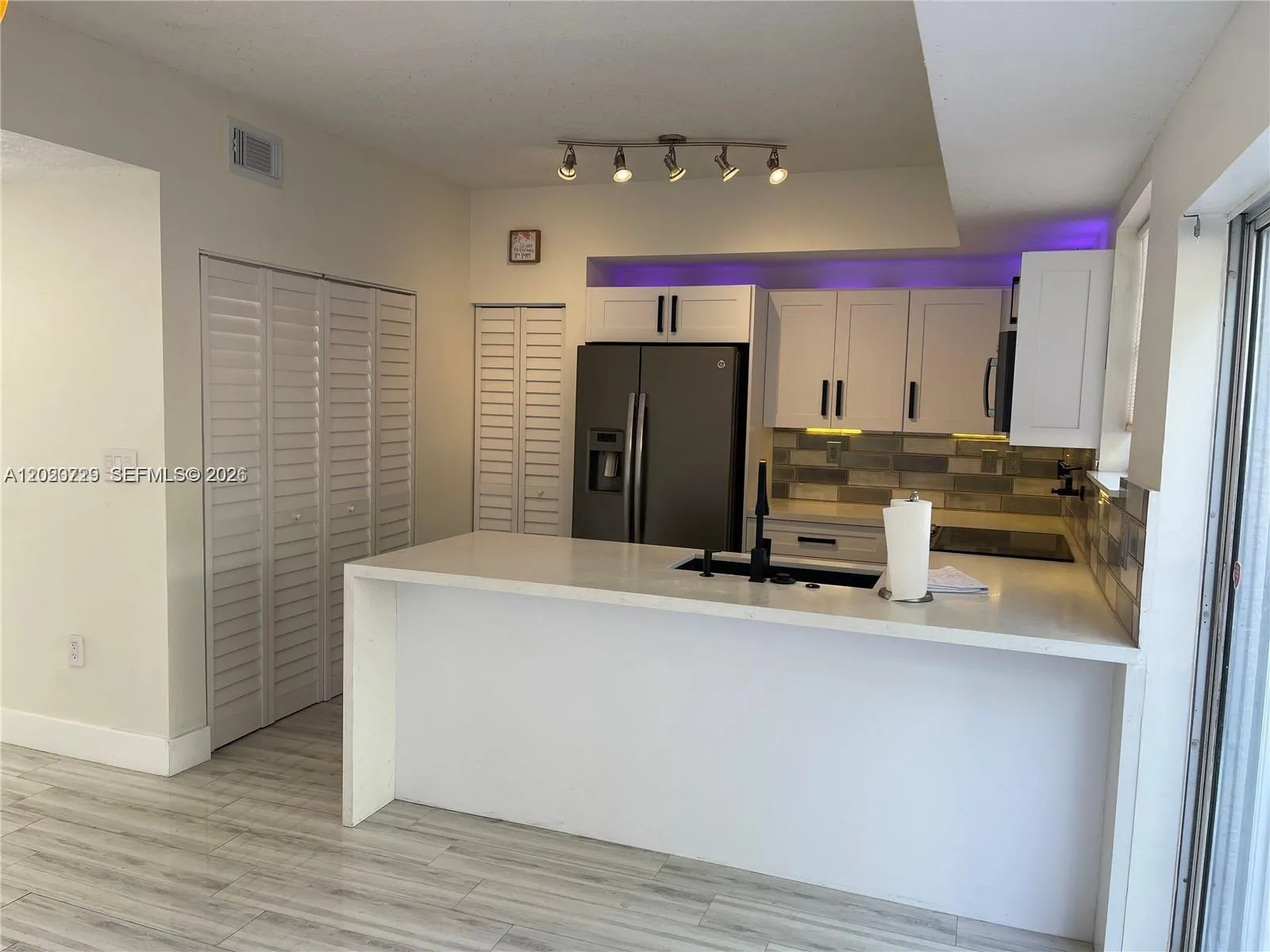 5200 NW 109th Ave # 1, Doral FL 33178
