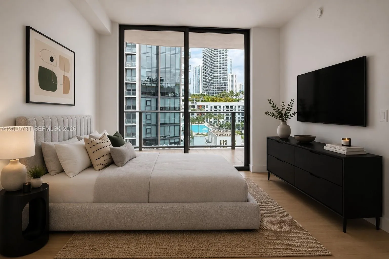 90 NE 32 # 905, Miami FL 33137