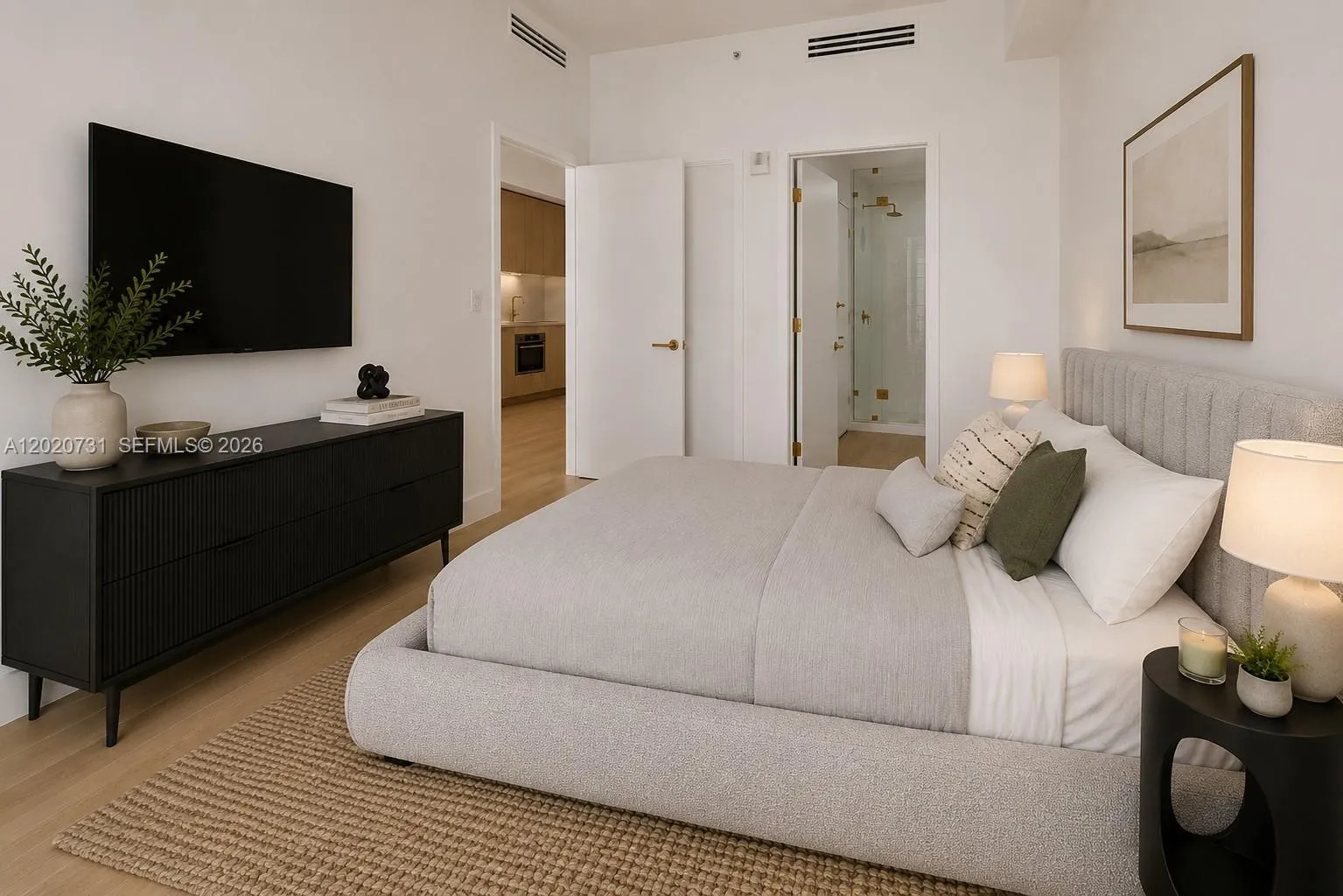 90 NE 32 # 905, Miami FL 33137