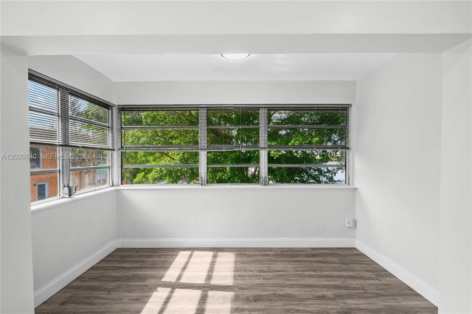 245 NE 191st St # 3014, Miami FL 33179