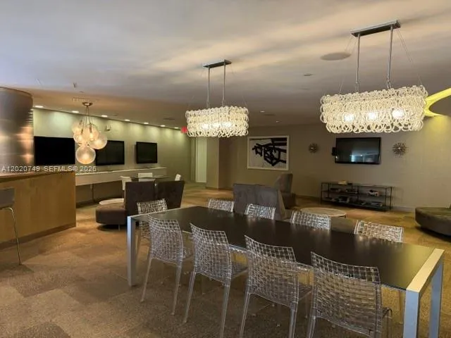 92 SW 3rd St # 1804, Miami FL 33130