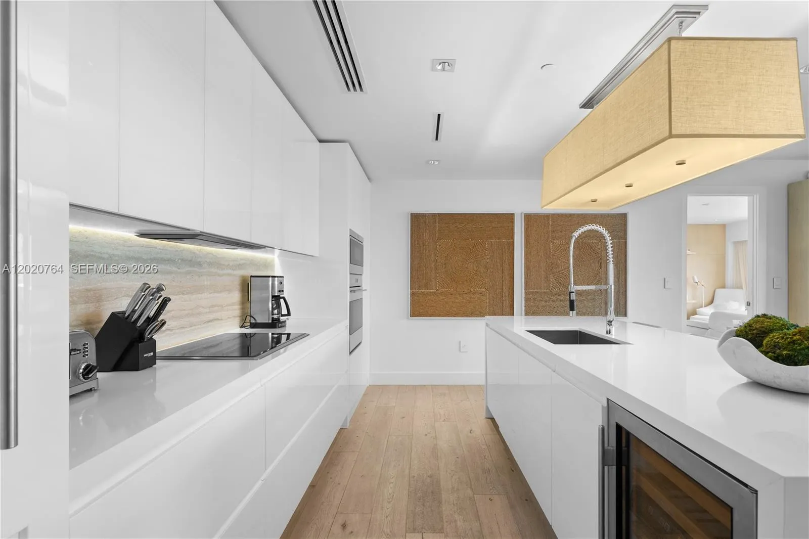 102 24th St # 1706, Miami Beach FL 33139
